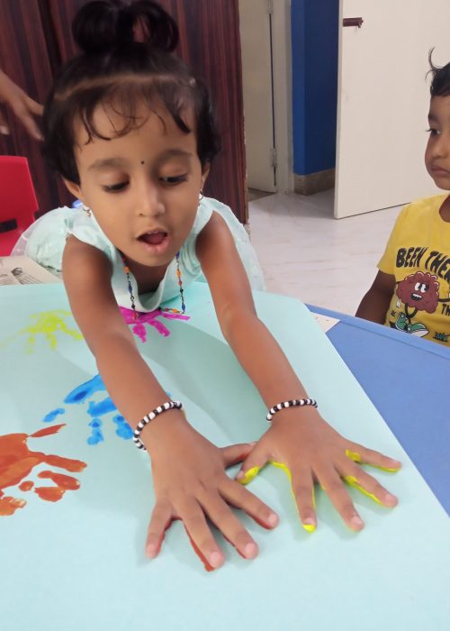 6df1519e-df5f-4f73-bbed-c9c3a59c4686 Leaving behind their hand prints